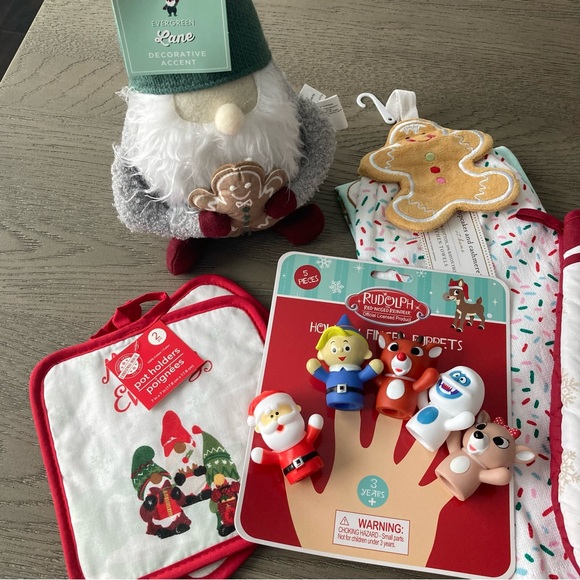 Christmas Holiday Bundle ✨🤗🎄❄️ - Picture 2 of 16